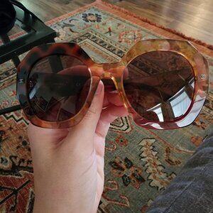 CHANEL Sunglasses